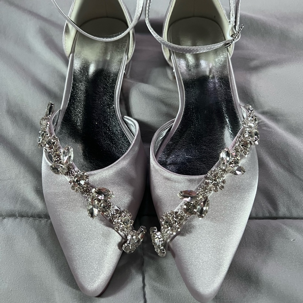 Beautiful silver flats